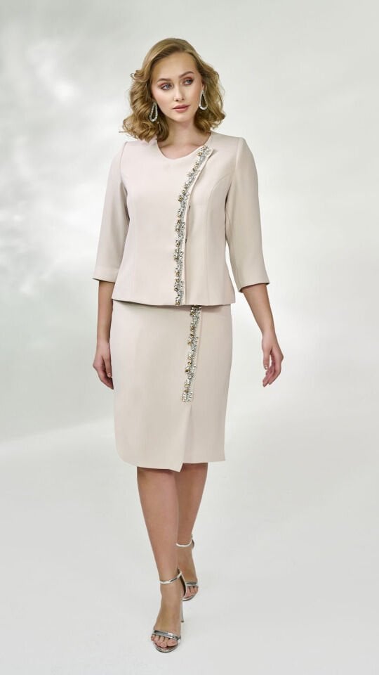 Doğaner Women | Taş İşlemeli, Sade ve Şık, Etekli Kadın Takım Elbise (4257)