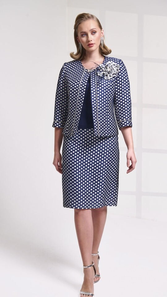 Doğaner Women | Puantiye Desenli Jakar Kumaş, Broş Detaylı, Etekli Kadın Takım Elbise (4307)