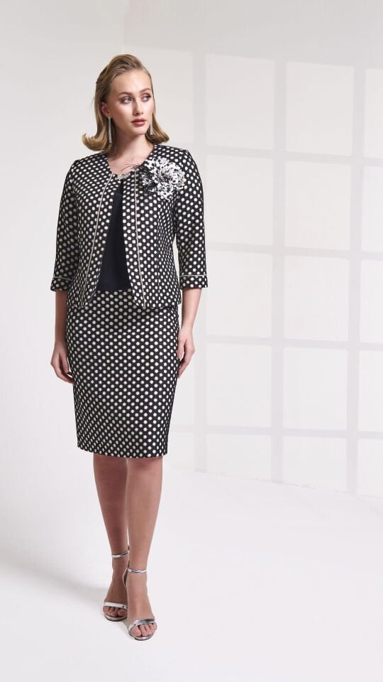 Doğaner Women | Puantiye Desenli Jakar Kumaş, Broş Detaylı, Etekli Kadın Takım Elbise (4307)